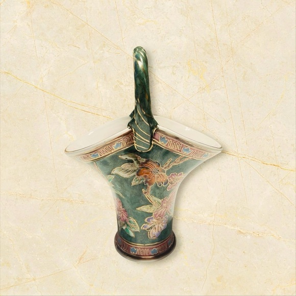 Vintage Chinese Ceramic Floral Basket Basket With Floral Design And Gold Trim - Picture 5 of 12